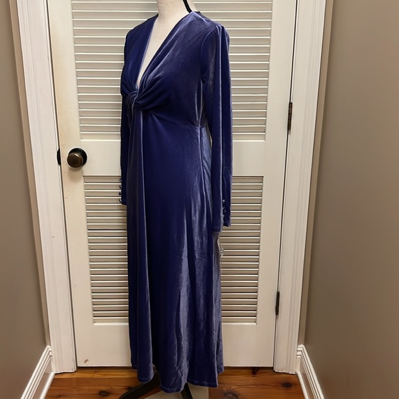 Maggy London Velvet Midi Dress in Deep Wisteria, Size 8, NWT - Picture 9 of 16